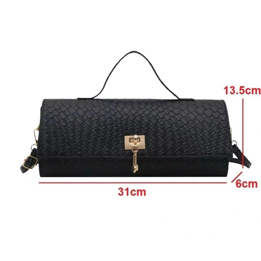 Elegant Black Handbag with adjustable strip